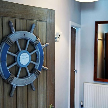 Mermaid Apartment - Sea Front Apartment With Views Saundersfoot Buitenkant foto